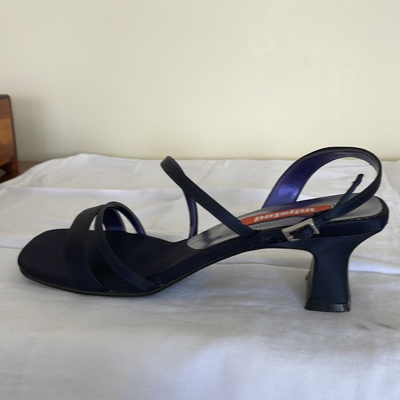 Strappy dress shoes. Unlisted. Size 10M. Navy blue. Excellent condition. - Picture 4 of 6